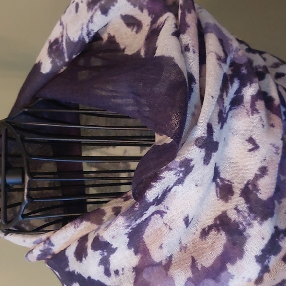 NWOT Wilfred scarf, 90% Wool, 10% Silk - Picture 2 of 5